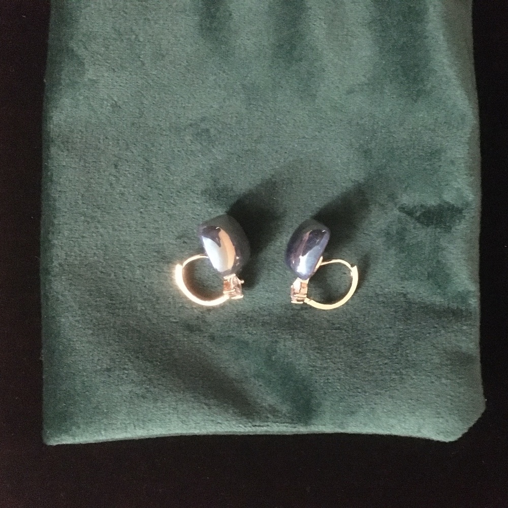 Pretty Earring - Picture 4 of 4